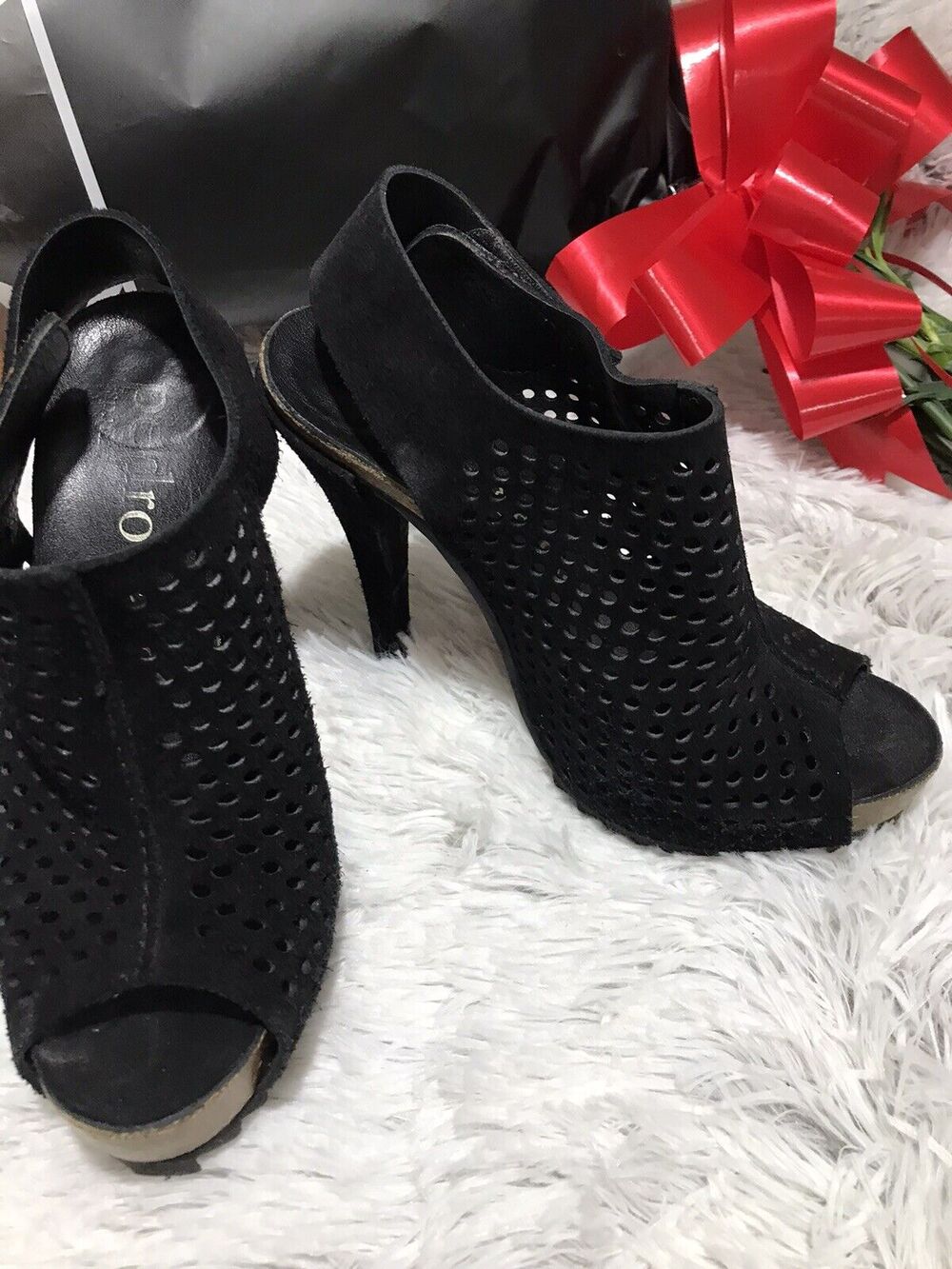 Pedro Garcia black cutout Pump Heels Shoes peep toe Women's Sz US 5 EU 35